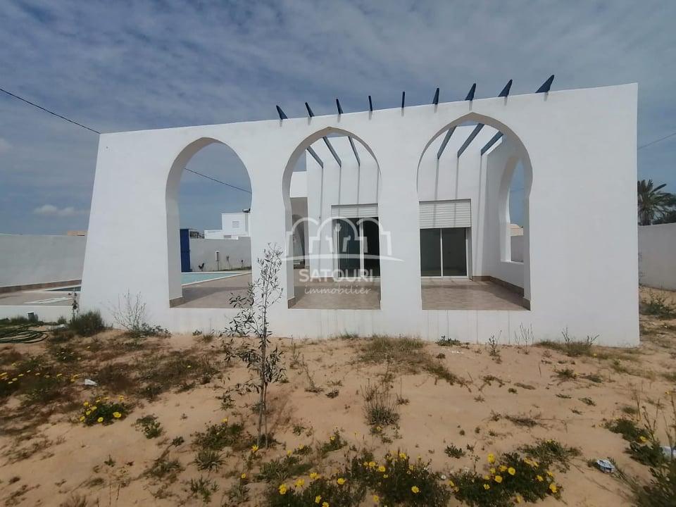 villa-à-vendre-djerba-midoun-urbain-satouri-immobiliere (7)