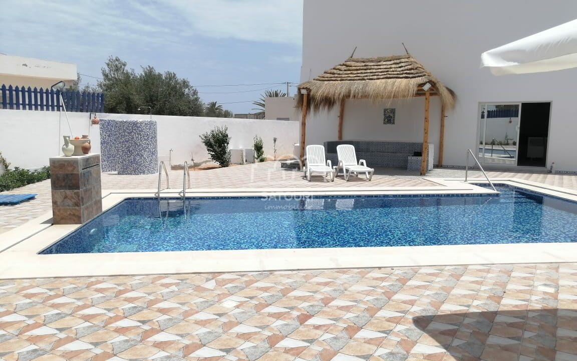 villa-location-immo-satouri-location-piscine-vacance (18)