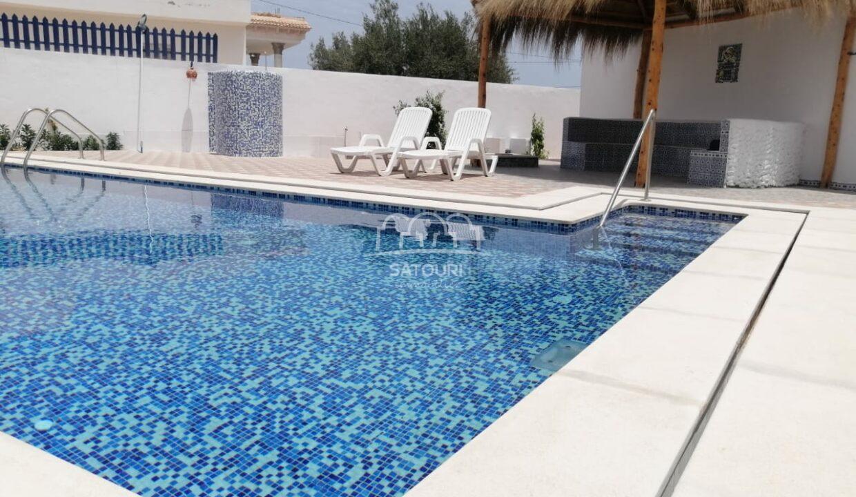 villa-location-immo-satouri-location-piscine-vacance (4)