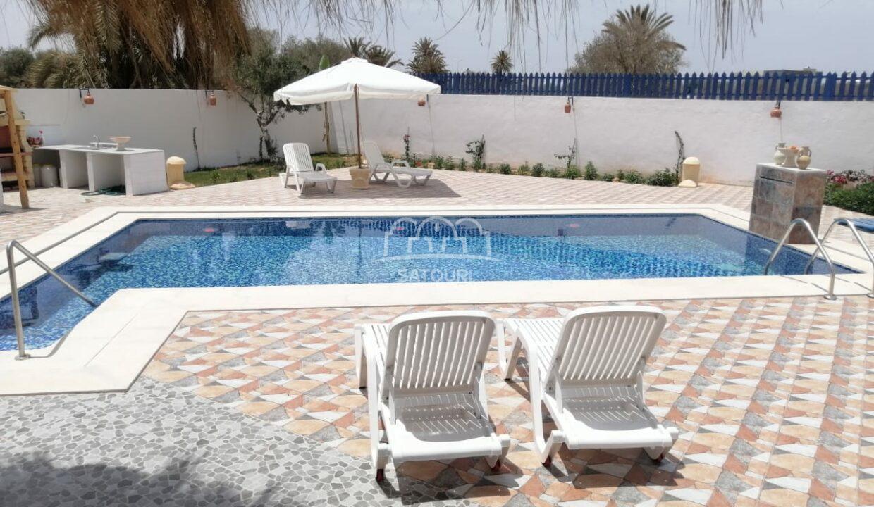 villa-location-immo-satouri-location-piscine-vacance (5)