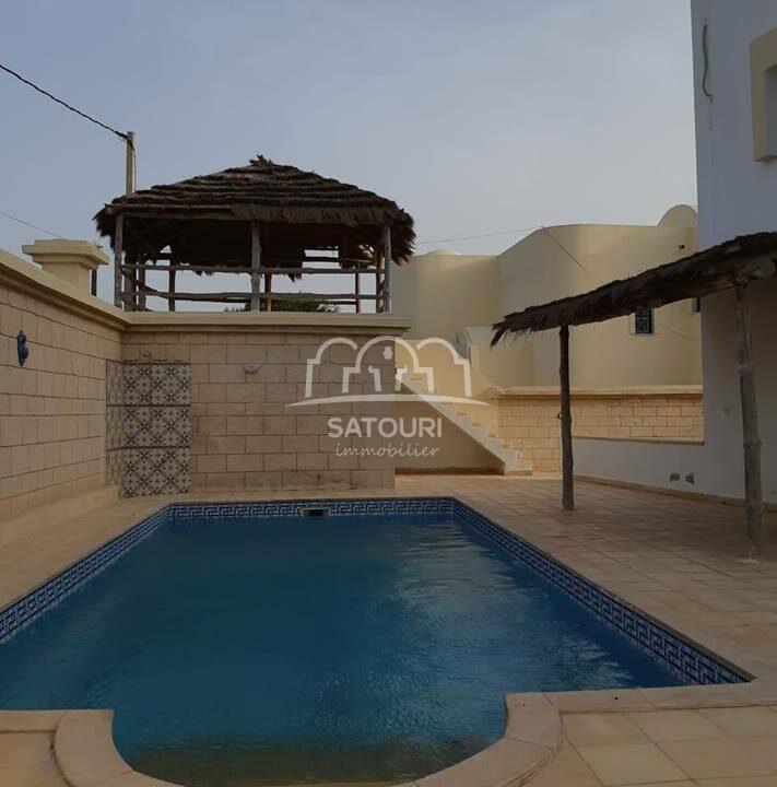 villa-piscine-djerba-satouri-plage