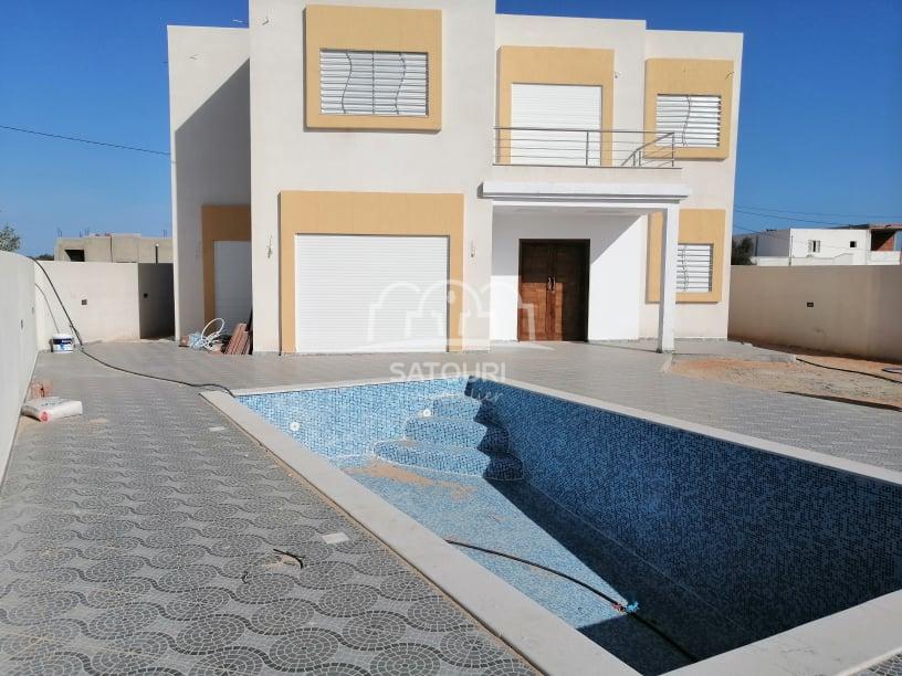 satouriimmo-villa-avec-piscine (20)