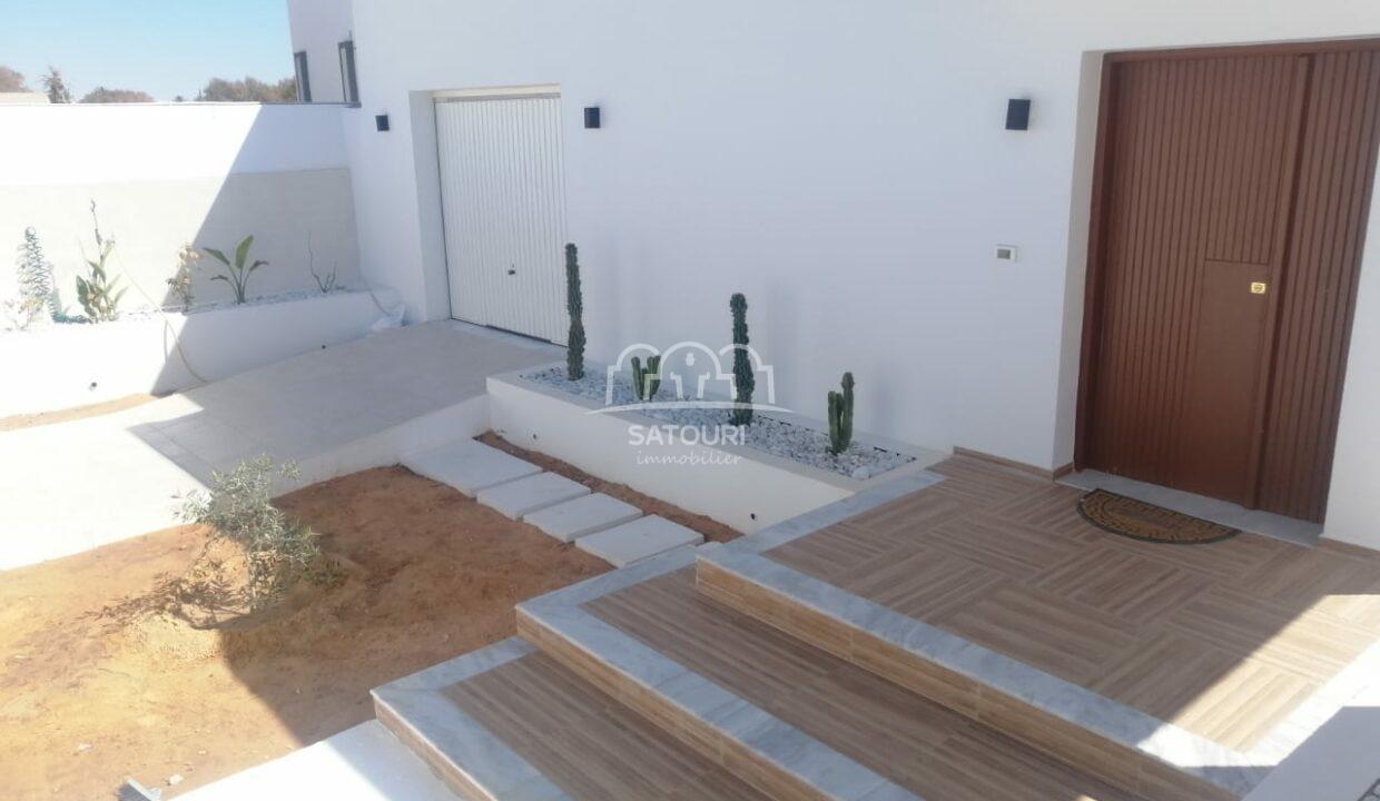 villa-à-vendre-luxe-djerba-piscine-zone-touristique (6)