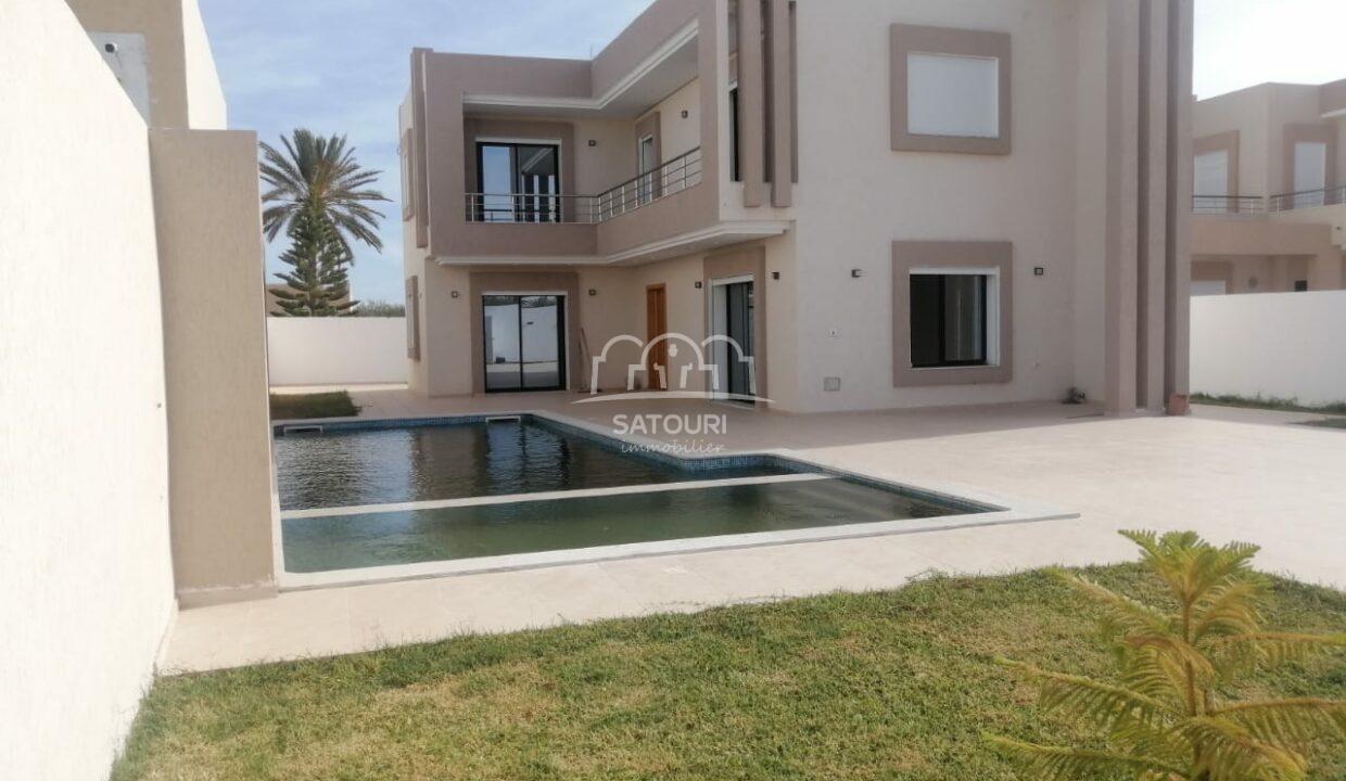 WhatsApp Image 2022-12-13 at 11.39.49 (3)